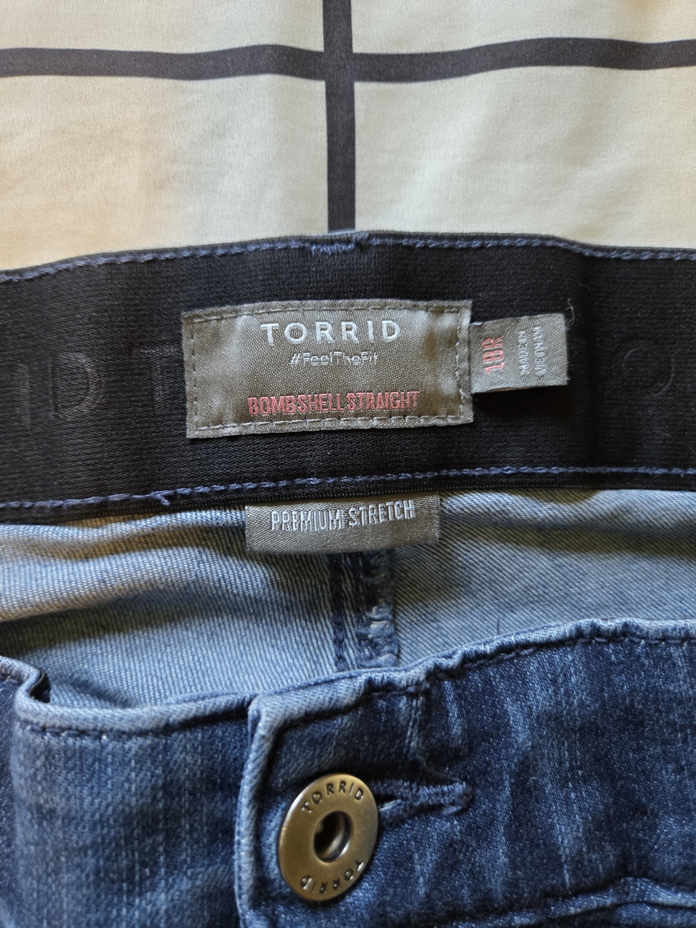 Torrid Medium Wash Straight Leg Jeans - Picture 4 of 4